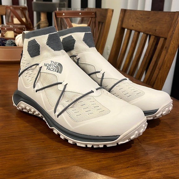The North Face Sihl Mid Shoes Sneakers new Moonbeam Beige Mens Size 12